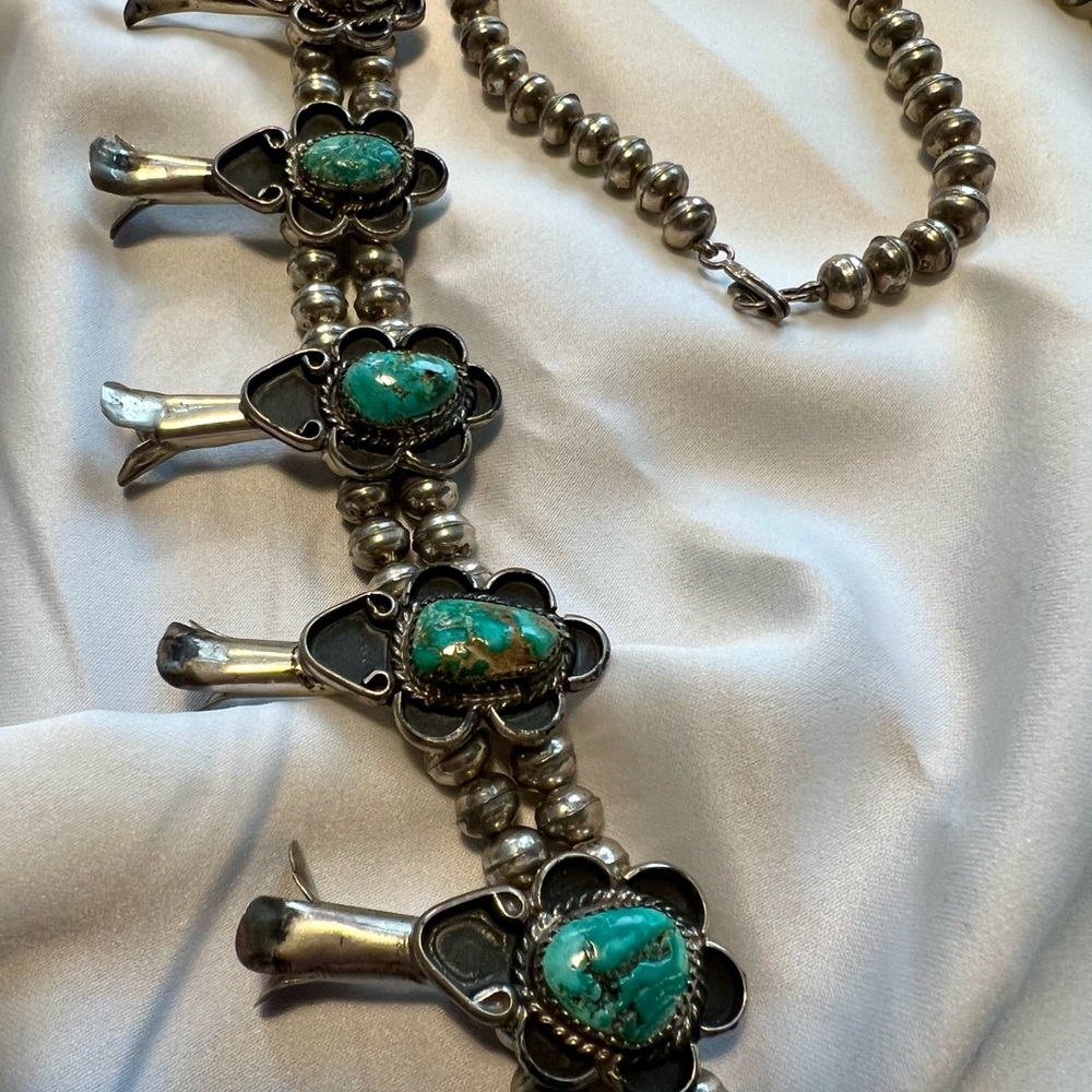 Beautiful Squash Blossom Turquoise Necklace SS 925 C11, 215 grams. - Picture 13 of 16